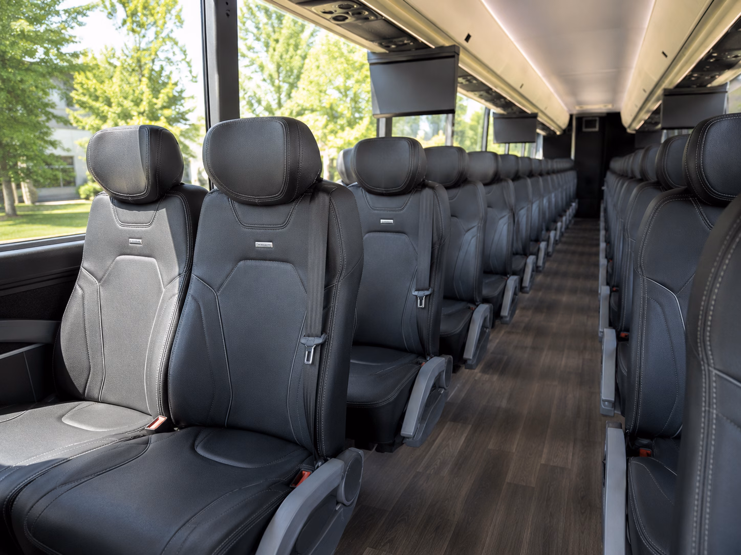 college tour charter buses to university of wisconsin milwaukee marquette university and beyond