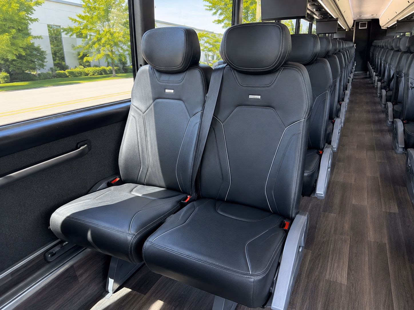 milwaukee historic tour bus rentals
