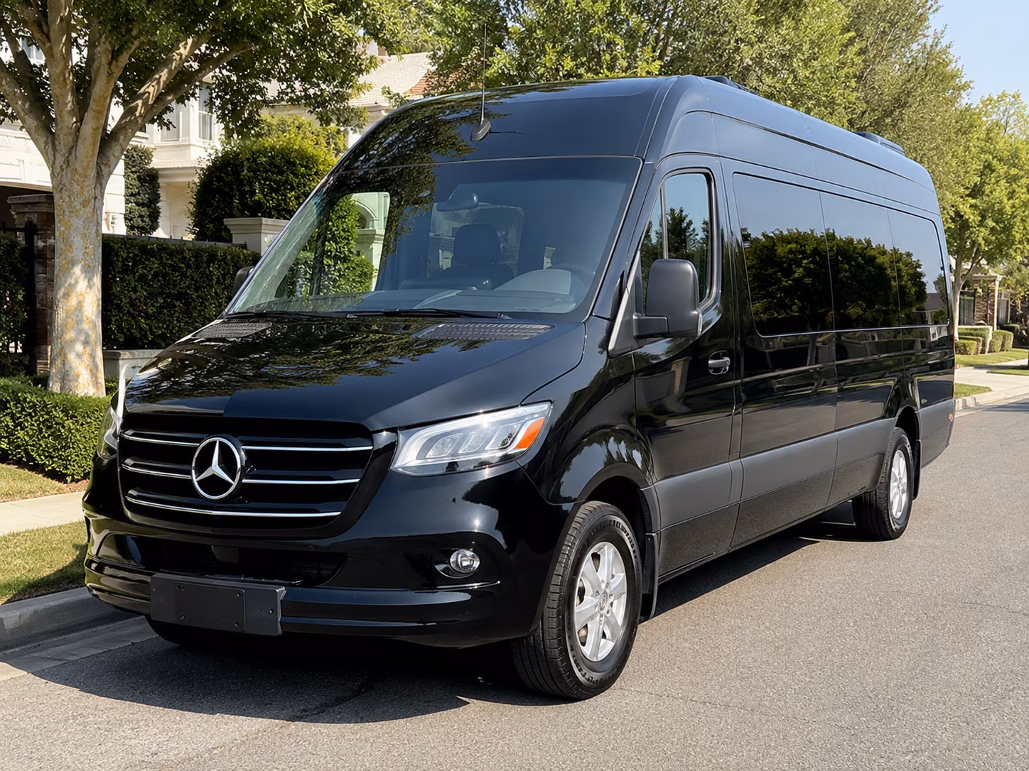 milwaukee hospital and campus shuttle bus rentals