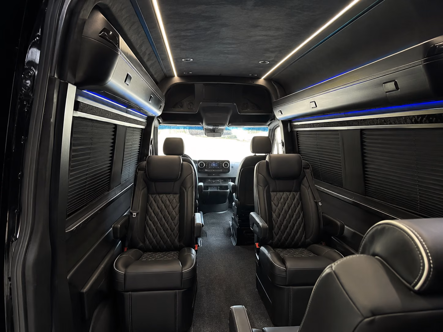 milwaukee parking shuttle and park and ride bus rentals